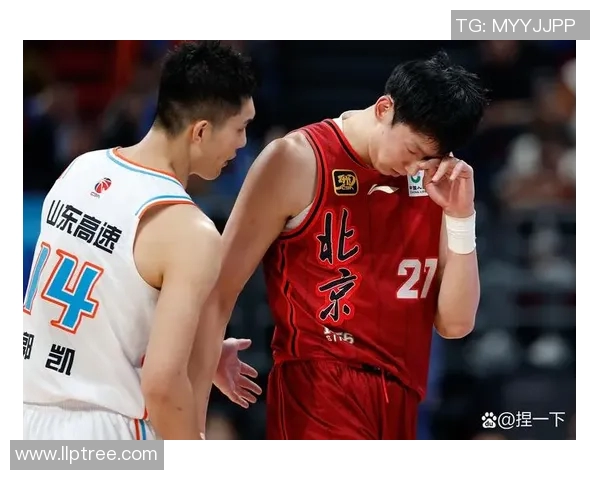 CBA精彩对决广州队迎战山东队直播全程回顾与赛后分析